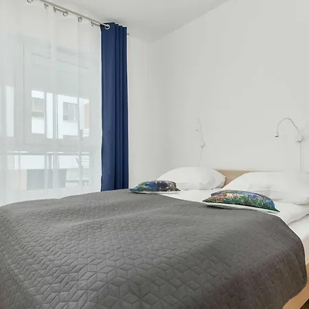 Quiet With Parking Near The Center By Renters * Gdaňsk