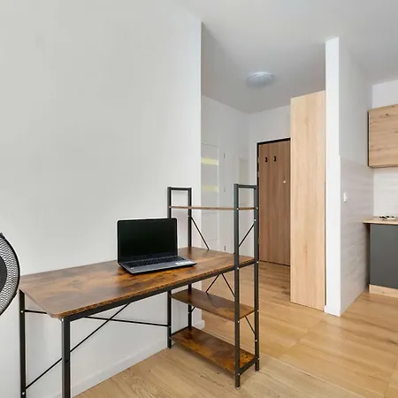 Apartmán Quiet With Parking Near The Center By Renters *