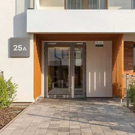 Apartmán Quiet With Parking Near The Center By Renters *